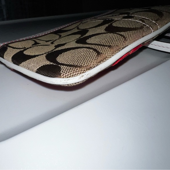 Coach Signature Brown Wristlet with Poppy EUC - Picture 8 of 9